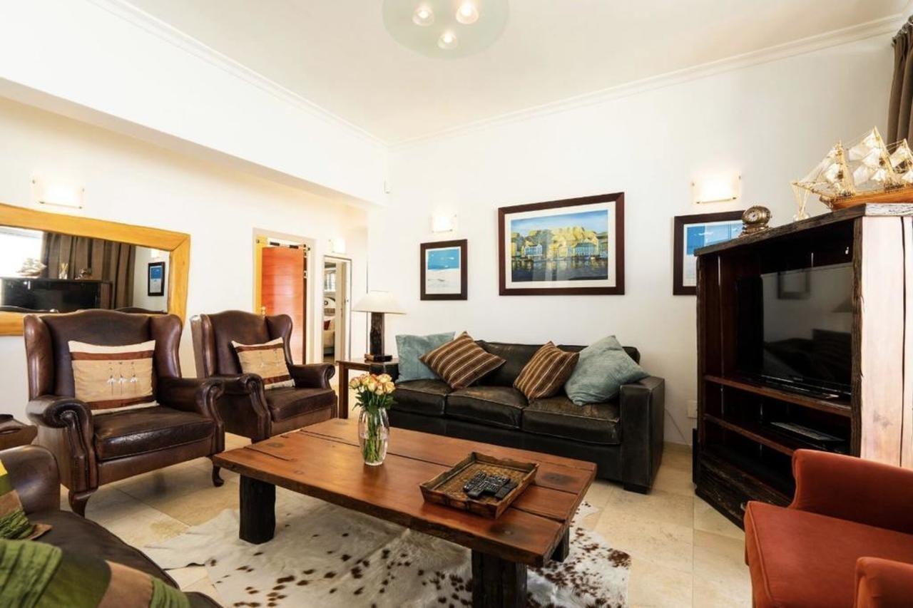 Bantry Beach Luxury Suites Kapstaden Exteriör bild